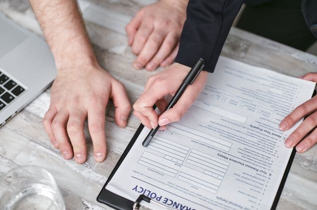 Le contrat d'assurance vie comporte certaines clauses d'exclusion