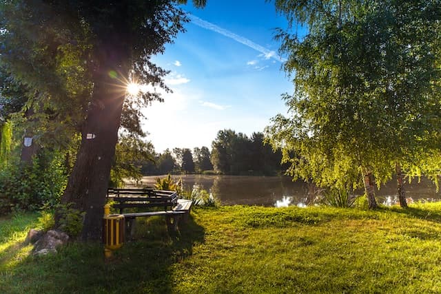 Il y a plus d’espaces naturels en banlieue
