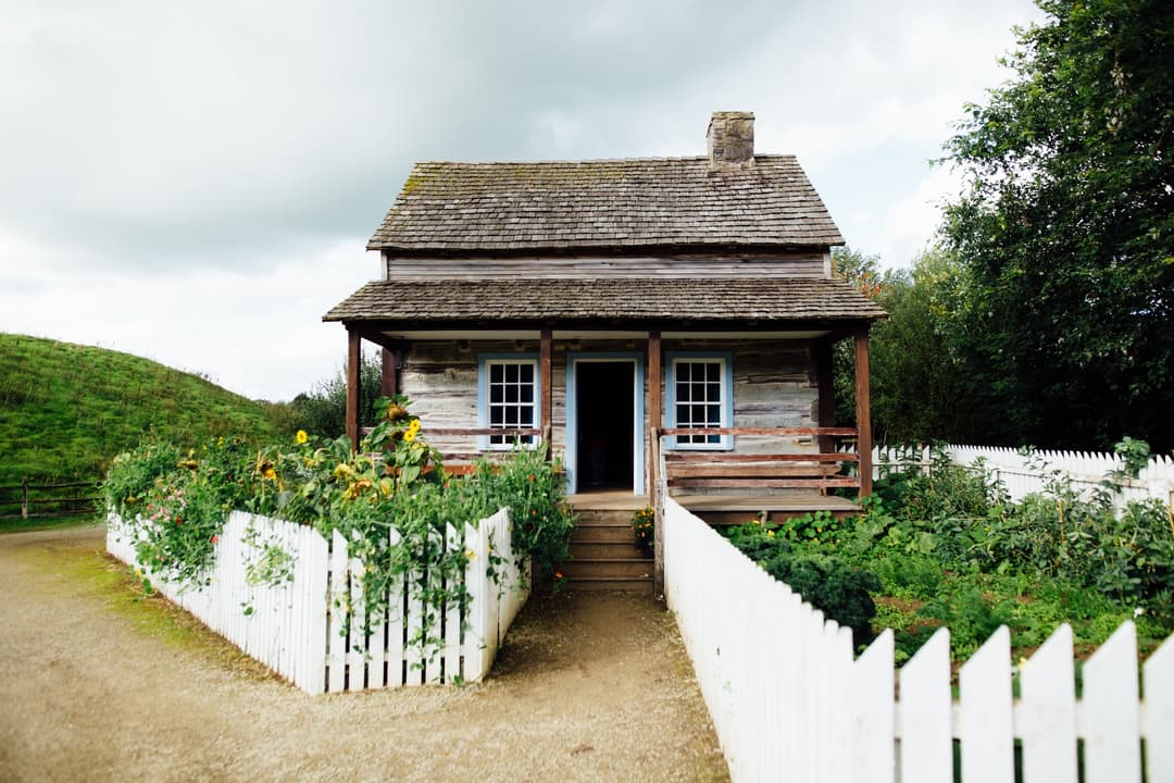 Maison de campagne coquette usagée