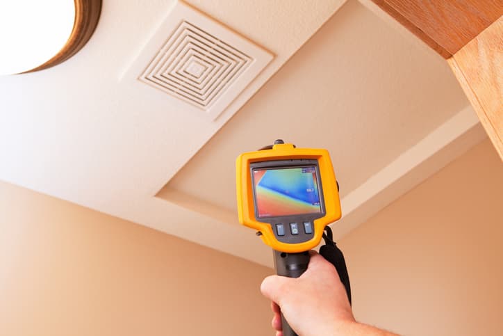 Analyse thermique du plafond par caméra infrarouge