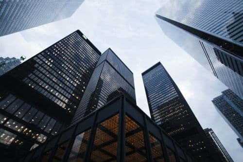 Immobilier commercial : l'importance de faire appel à un courtier