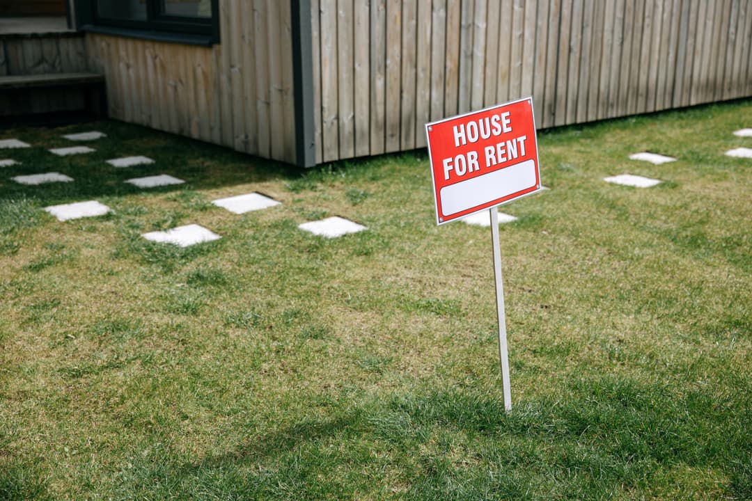 House for rent sign