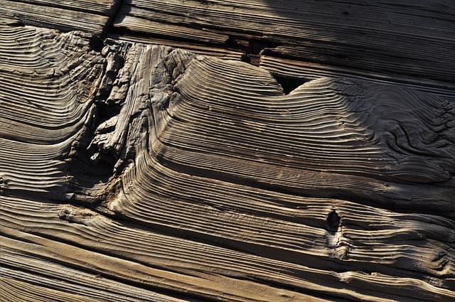 Du radon en provenance d'une fissure dans le plancher