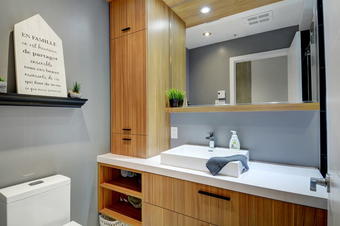 Beau condo Distinction salle de bain