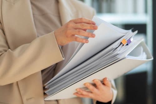 Real estate broker with contracts