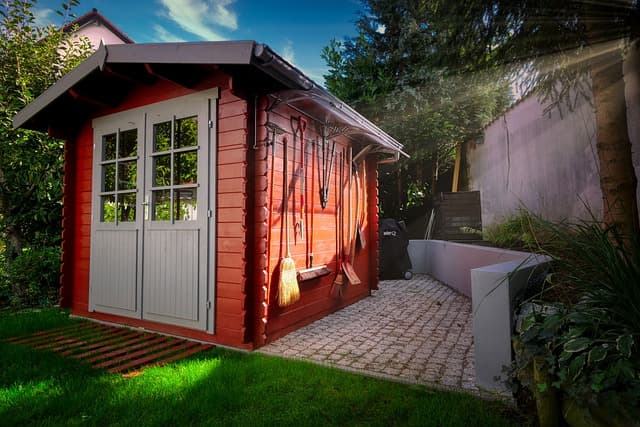 Transformer votre cabanon en bureau de jardin