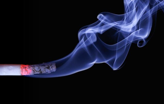 Fumée de cigarette