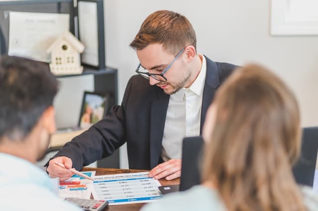 Travailler avec un courtier hypothécaire pour sa préautorisation