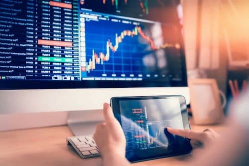 A financial advisor analyse the market for you