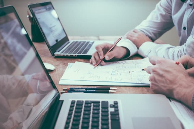 Votre conseiller vous aide à dresser un plan financier personnalisé