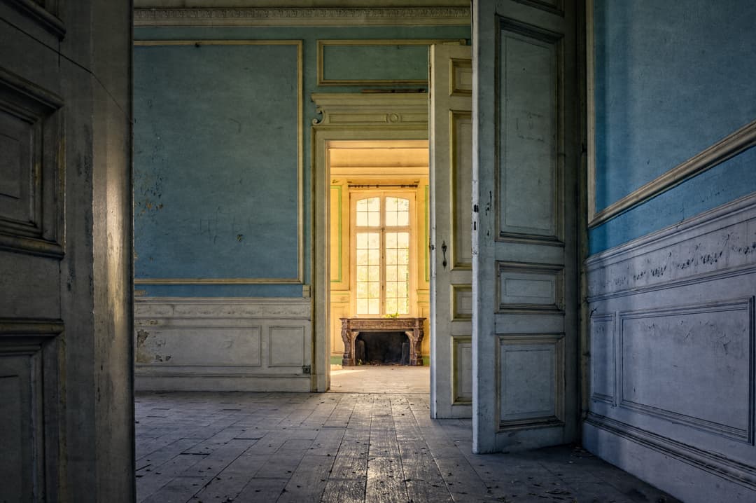 Un logement abandonné par un locataire suite à des pressions indues