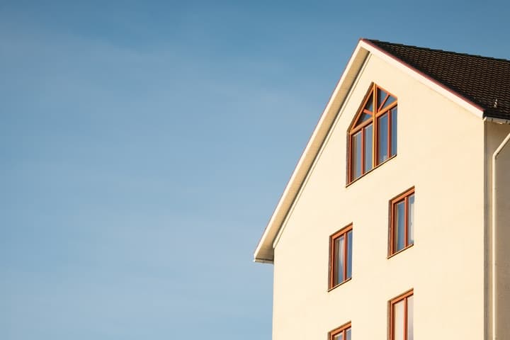A beautiful house and a blue sky