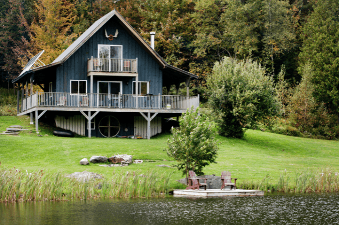Chalet au bord de l'eau