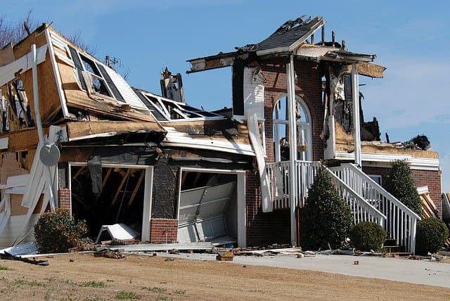 Maison détruite par un sinistre